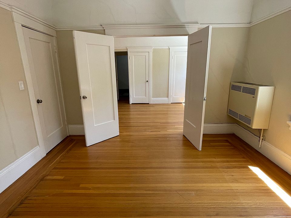 1st image of 2325 McKinley Ave APT 16