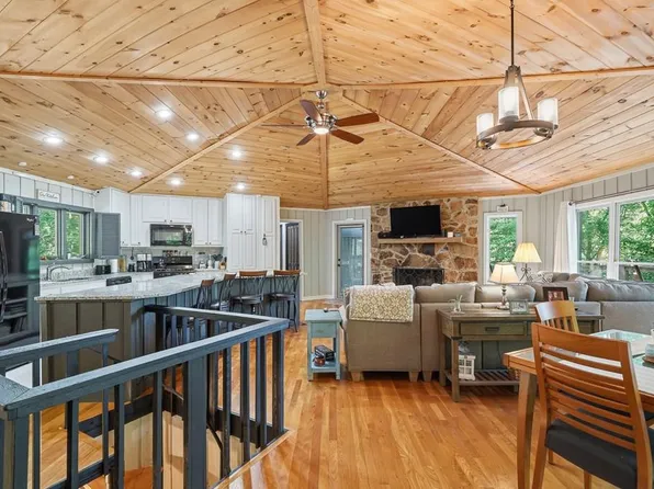775 Mountain Oak Rd, Ellijay, GA 30536