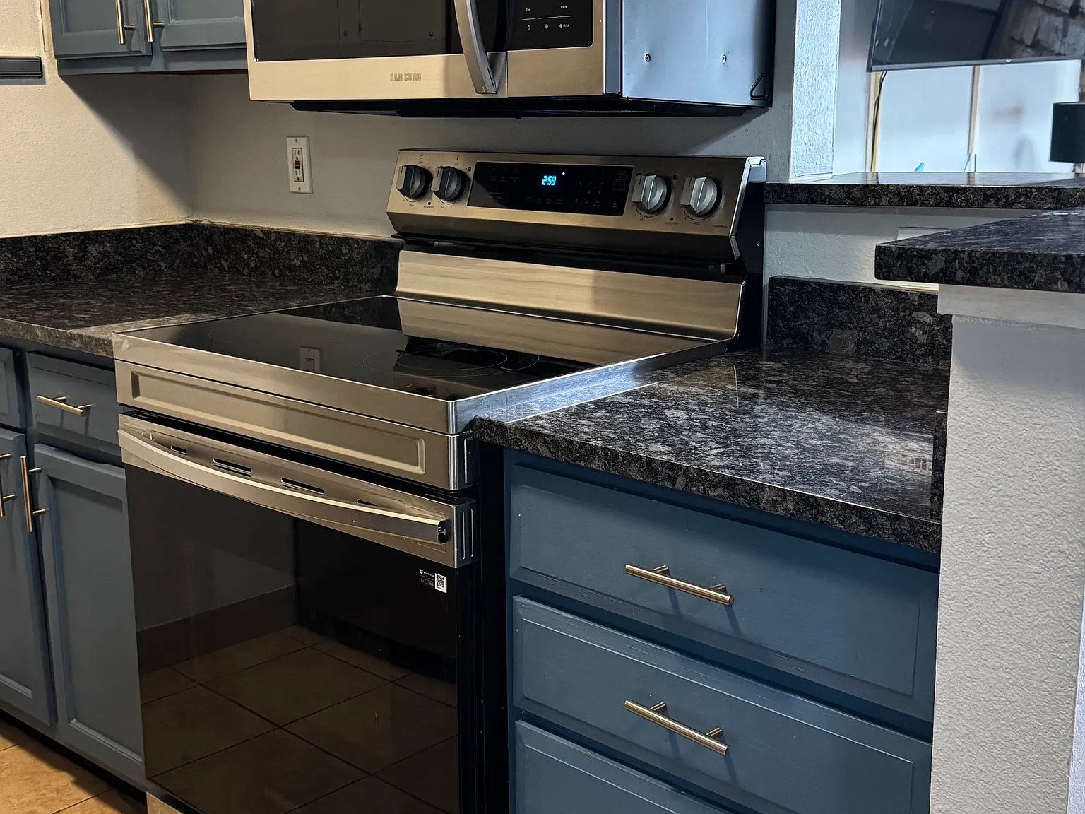 1 bed, 654 sqft, $1,400 — Photo 3