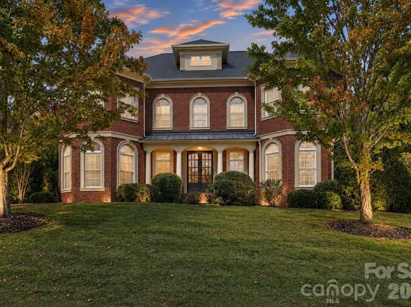 2309 Highland Forest Dr, Waxhaw, NC 28173