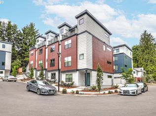 3052 SW Pendleton Ct, Portland, OR 97239