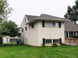 13 Matthews Rd, Newark, DE 19713