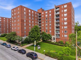 4625 5th Ave APT 200, Pittsburgh, PA 15213