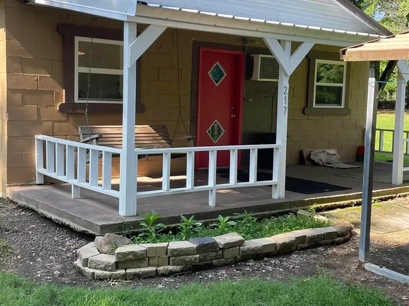 217 Griffith Loop W, Clarksville, AR 72830