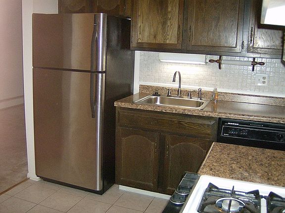 5th image of 1375 Rebecca Dr APT 201