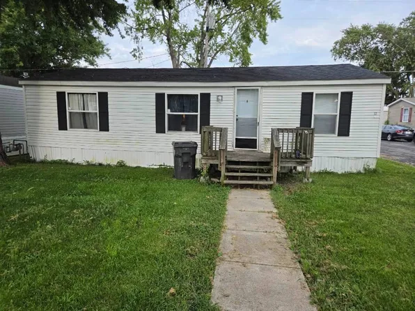 328 W 53rd St Trailer 32, Anderson, IN 46013