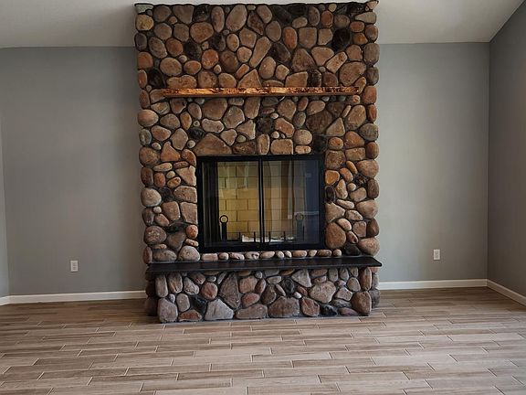 4th image of 7163 Crowfoot Rd