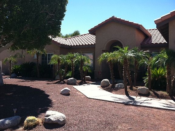 Front Yard Desert Scape