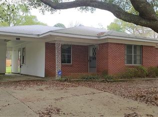 3030 Hayes Dr, Shreveport, LA 71118