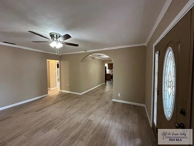 2024 E 19th St — Photo 8
