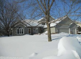 8921 Vickors Xing, Minneapolis, MN 55443