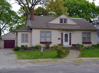 115 Head St, Carlinville, IL 62626
