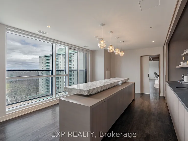 560 Rideau St #407 — Photo 21