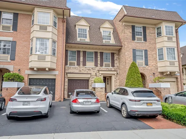 13-22 208th Place #1605, Bayside, NY 11360