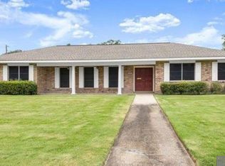 1382 Braeburn Dr, Baton Rouge, LA 70815