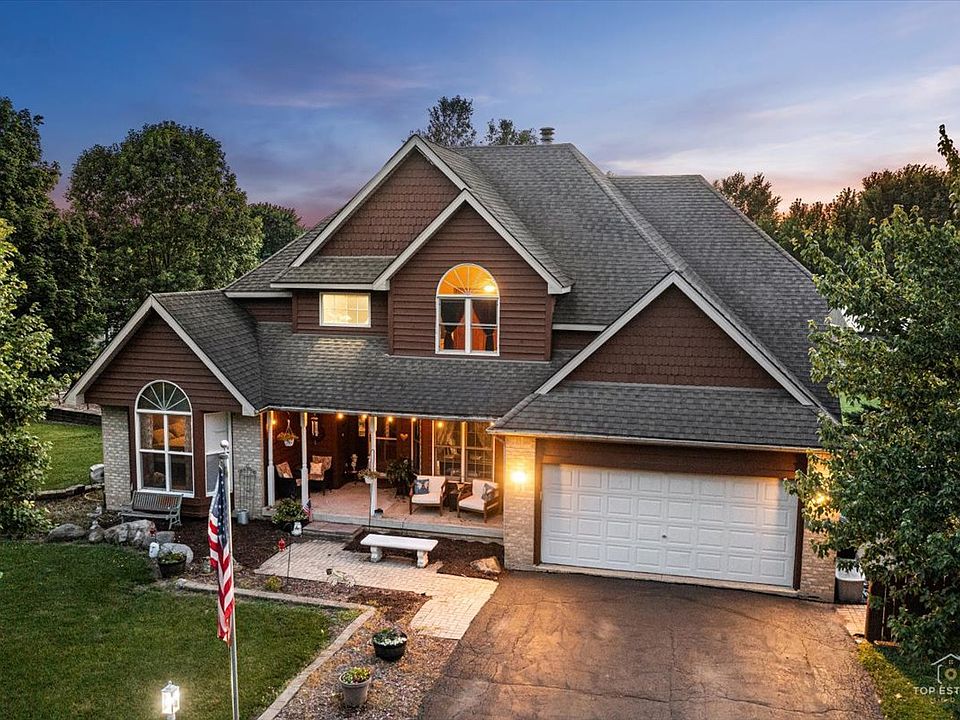1st image of 3 Settlers Ln