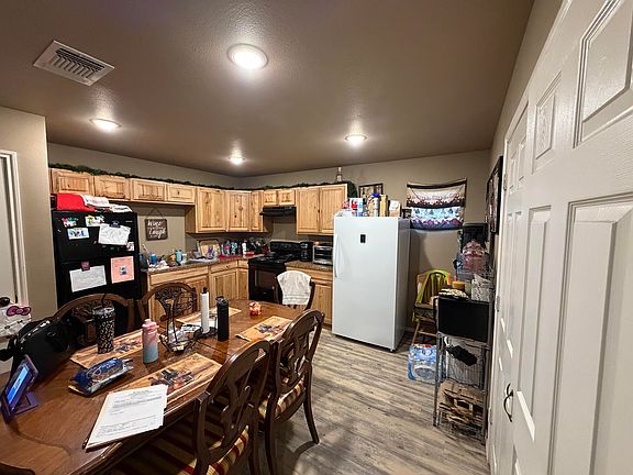 4th image of 3608 E 3rd Pl