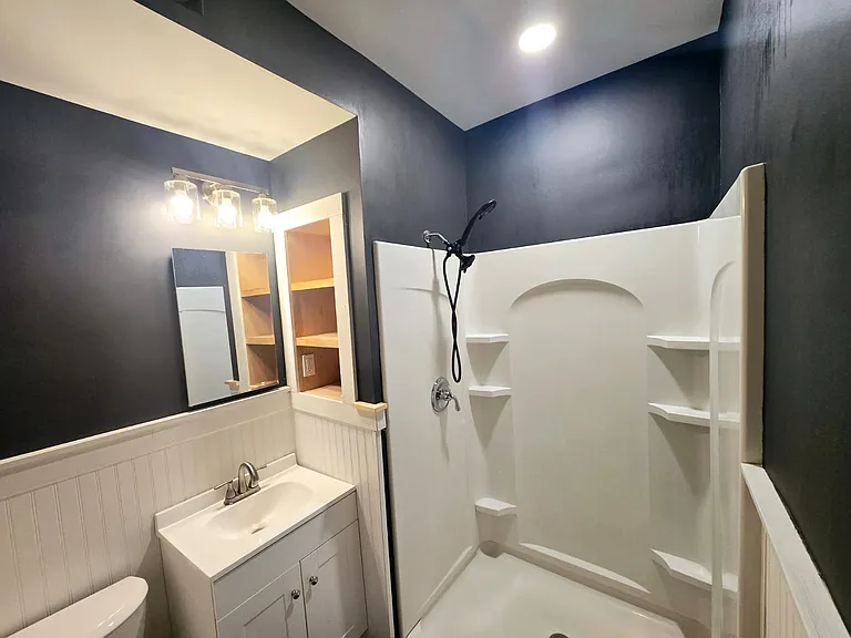 1829 Hertel Ave #1 — Photo 13