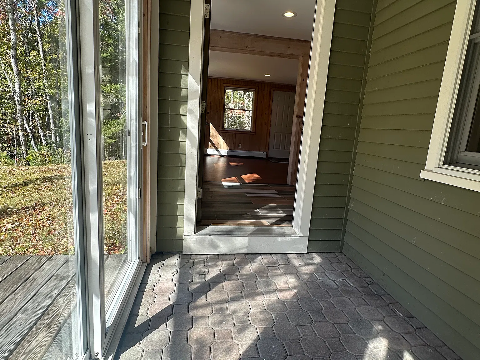 1 bed, 930 sqft, $1,900 — Photo 4