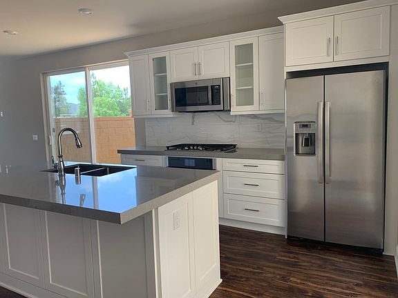 4th image of 14391 Penasquitos Dr