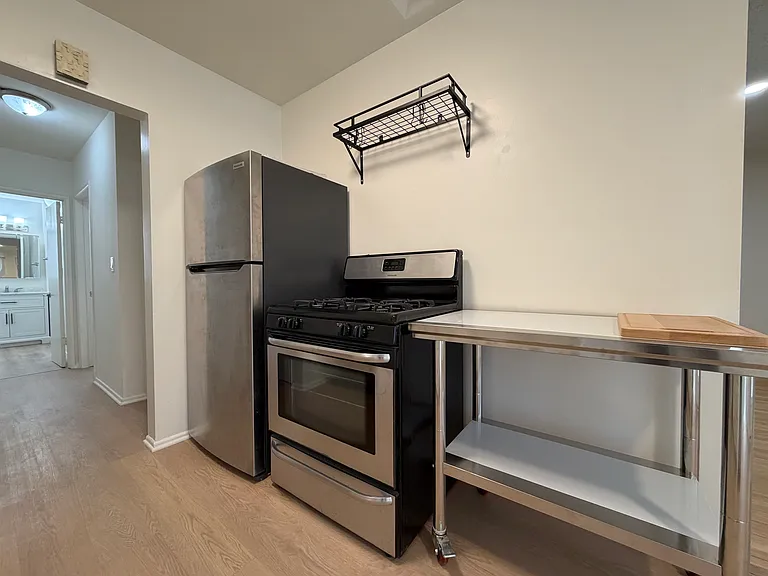 4307 Cedros Ave #4311-2 — Photo 4