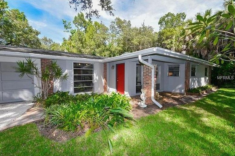 1st image of 1335 Hidden Harbor Way