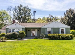 171 Lynnbrook Rd, Fairfield, CT 06825