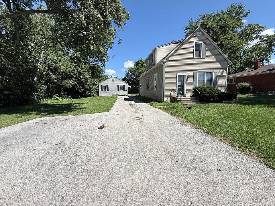 1st image of 19 W 36th Pl
