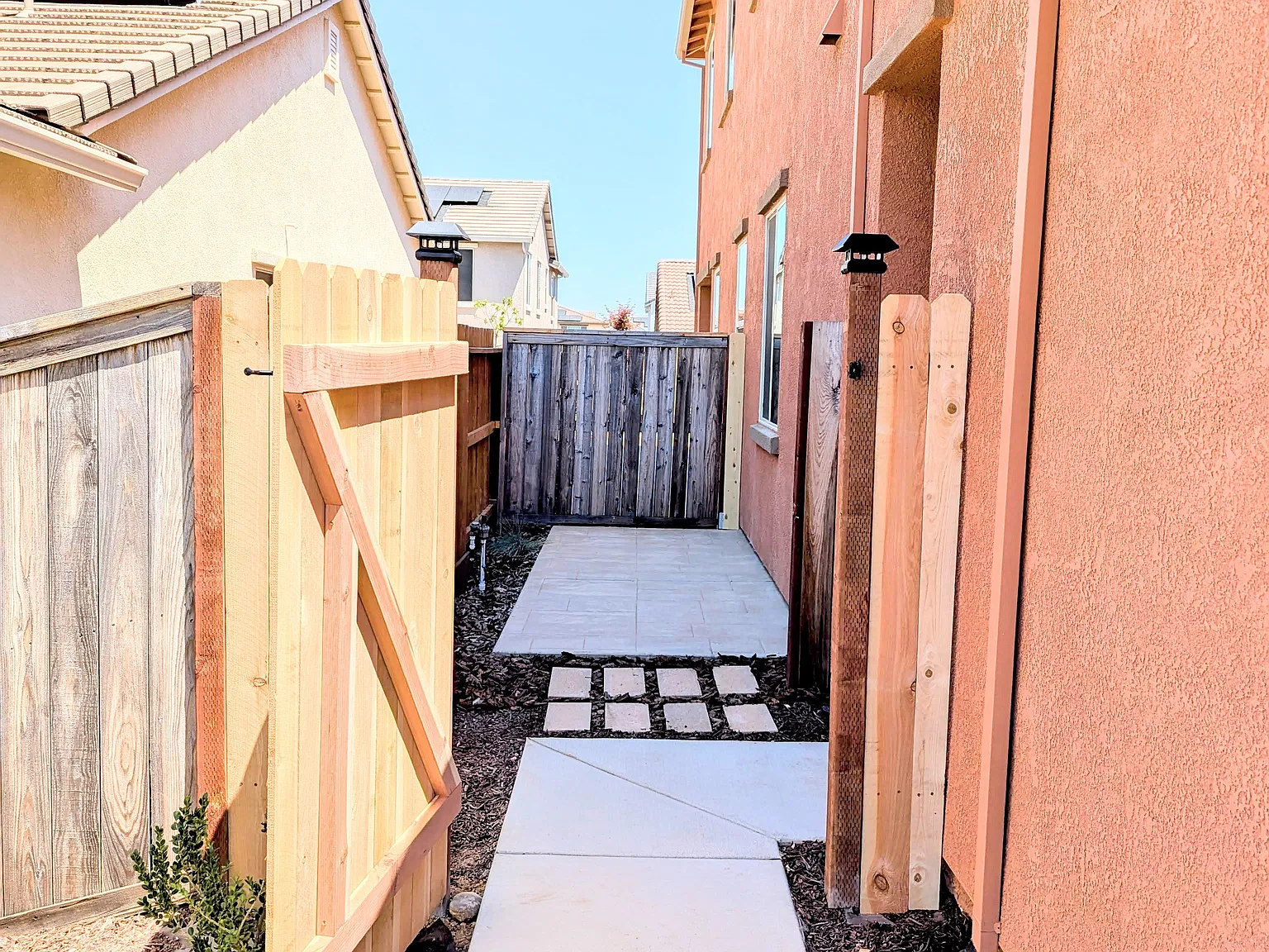 1 bed, 700 sqft, $1,600 — Photo 3