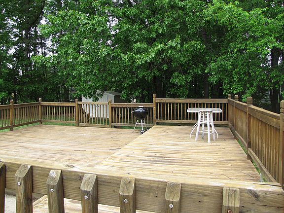 4th image of 3303 Sparrowhawk Dr