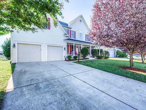 2nd image of 83 Country Manor Dr