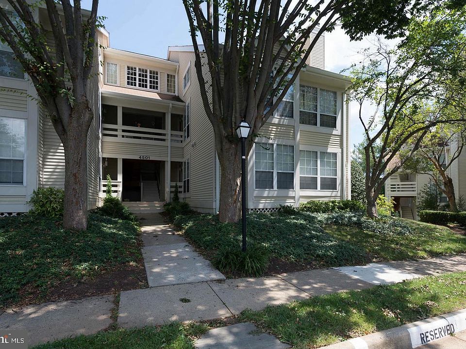 1st image of 4501 Hazeltine Ct