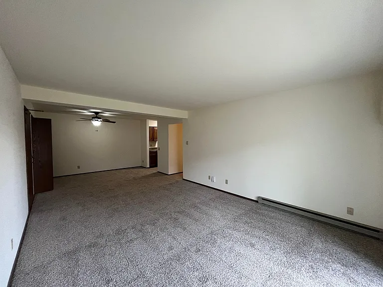 High Point Commons Apartments — Photo 24