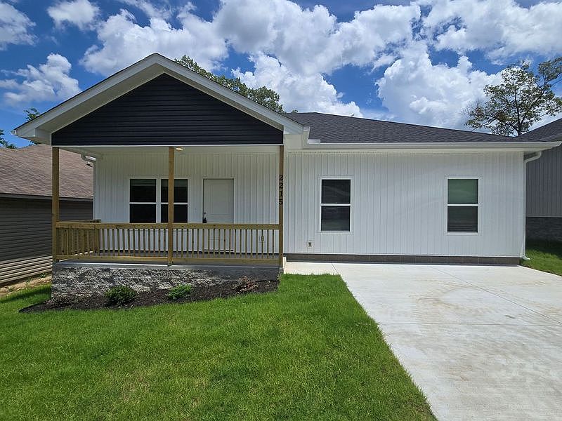 2215 Perry 1_06092025