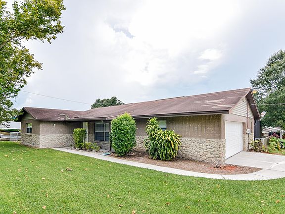 2nd image of 1536 Hallam Ct N