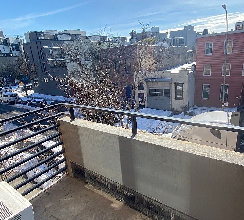 1st image of 895 Pacific St APT 3A