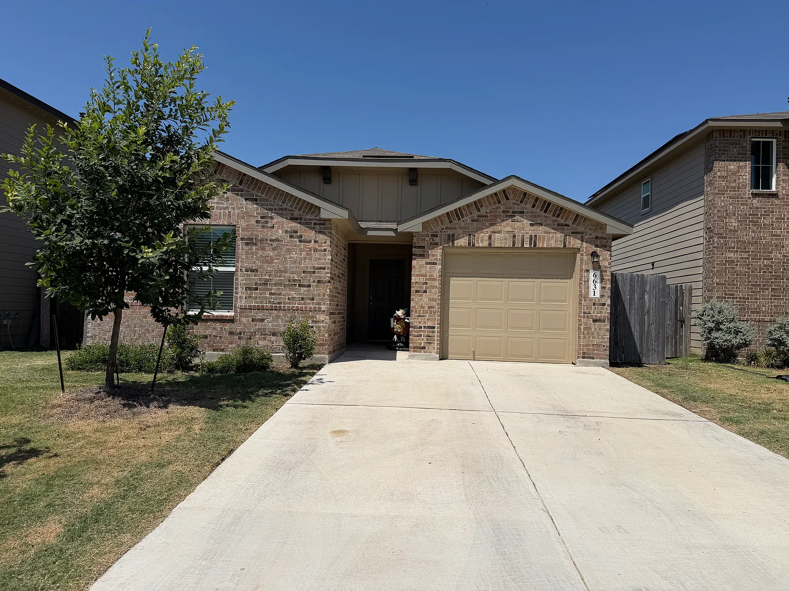 3 bed, 1310 sqft, $1,600 — Photo 2