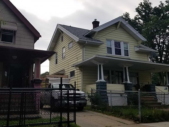 2nd image of 3255 W 82nd St