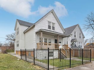8422 S Gilbert Ct, Chicago, IL 60620