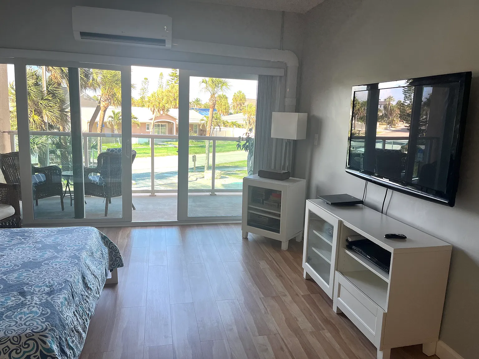 Studio, 475 sqft, $2,500 — Photo 3