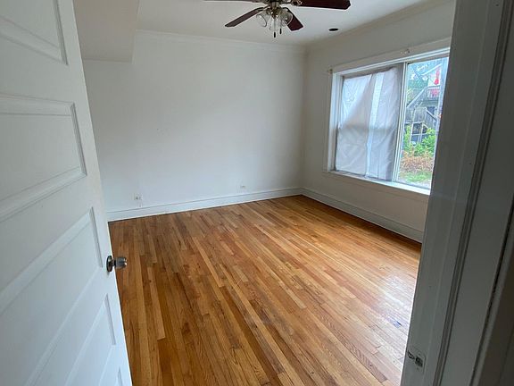 5th image of 1048 W 81st St Unit 1