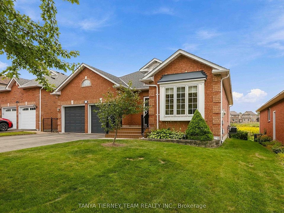 1st image of 28 Perryview Dr