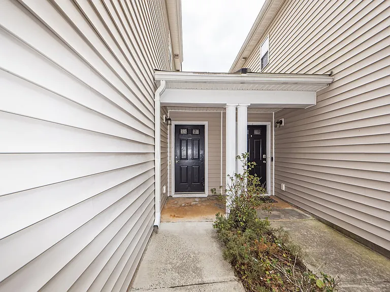 1218 Vistiana Dr — Photo 76