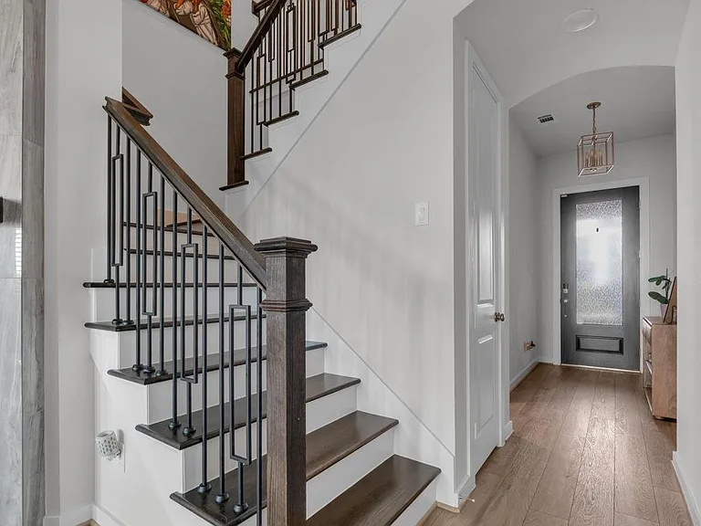 16531 Lake Austin St — Photo 12