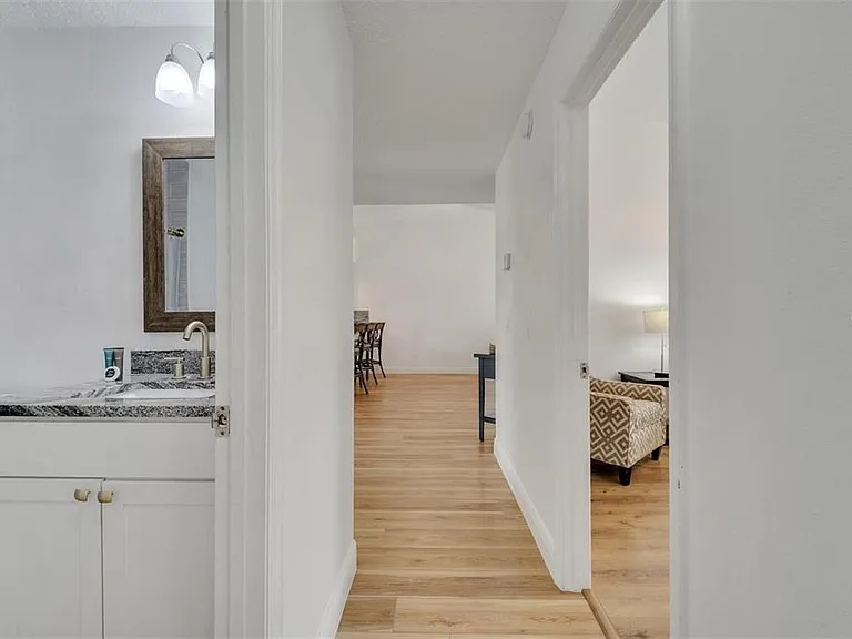 153 Sandalwood Dr — Photo 15