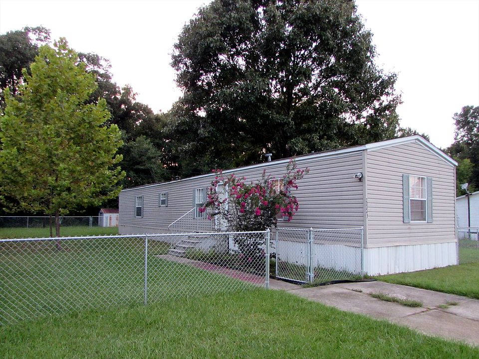 1st image of 20043 Buckhorn Dr