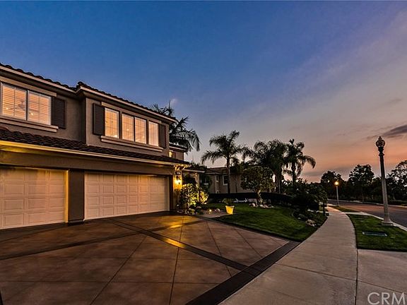 3rd image of 2226 Canyon Crest Dr