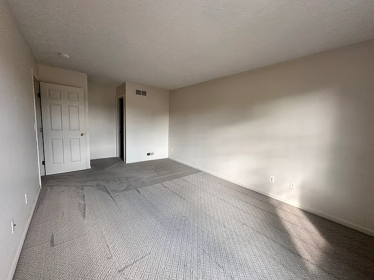 7016 Wembley Ct — Photo 31