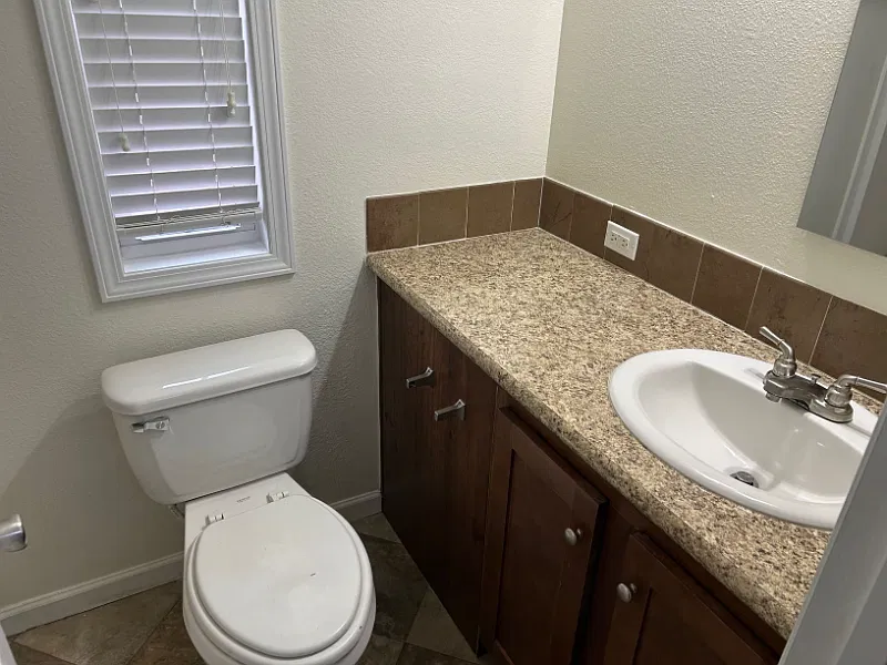 1BR/1BA Modern Tiny Home Cottage - Beau Village — Photo 3