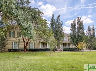 89 Davis Rd, Richmond Hill, GA 31324